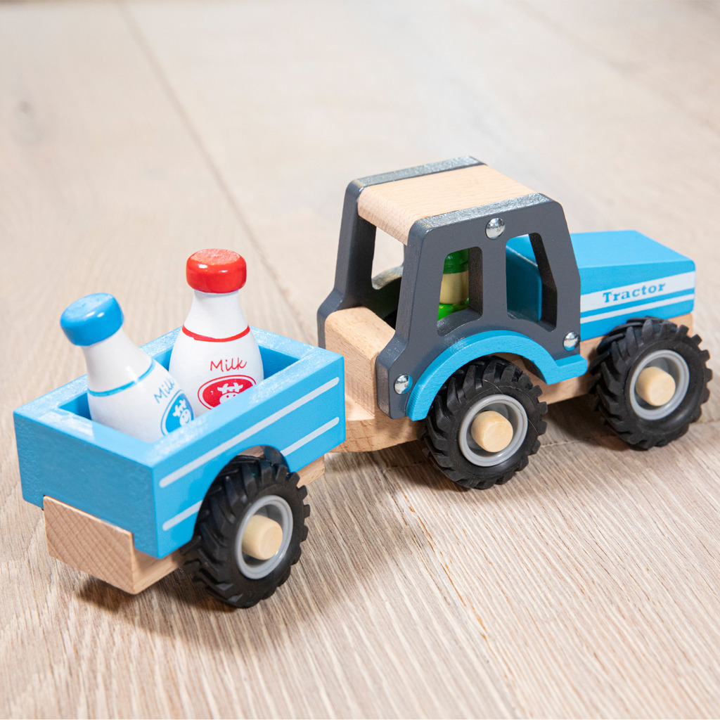 11942_-_Tractor_with_Trailer_-_Milk_Bottles_(3)
