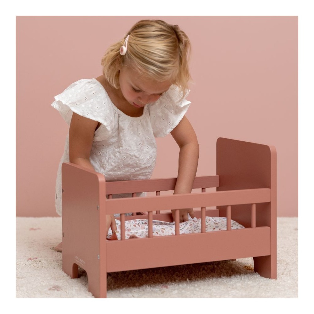 LD7097_-_Wooden_Doll_Bed_with_Blanket_Set_(2)