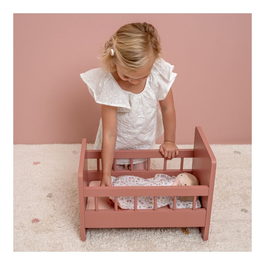 LD7097_-_Wooden_Doll_Bed_with_Blanket_Set_(4)