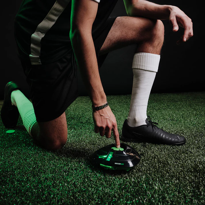 1001_Strikesphere_Soccer_Bot_Ball-Greeen_09